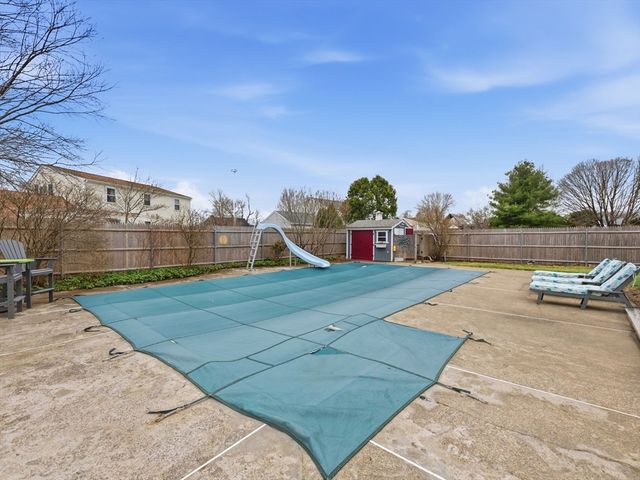 24 Kenyon Drive, Seekonk, MA 02771