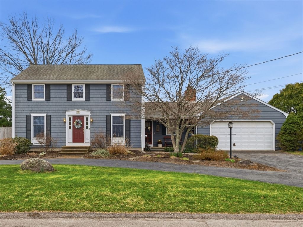 24 Kenyon Drive, Seekonk, MA 02771