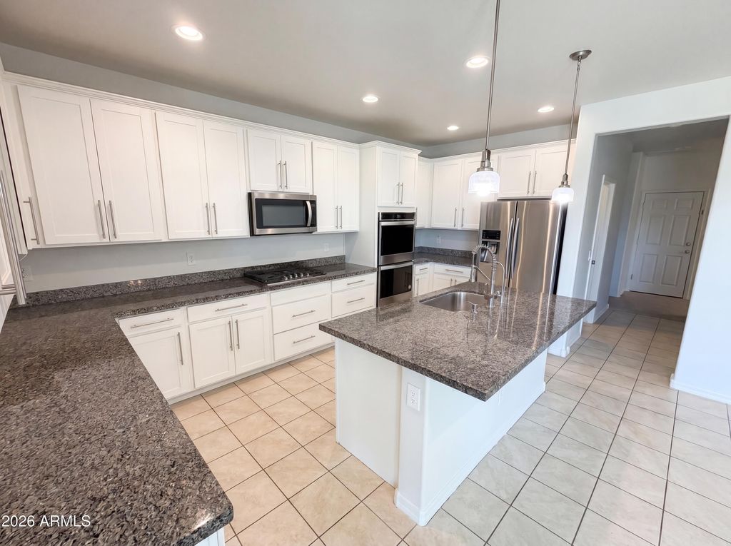11284 N 186TH Lane, Surprise, AZ 85388 — photo 2