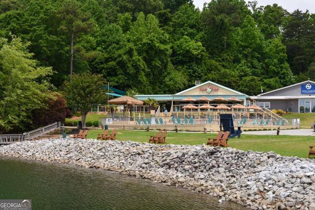 6616 Splashwater Drive, Flowery Branch, GA 30542