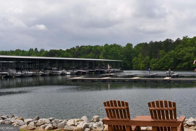 6616 Splashwater Drive, Flowery Branch, GA 30542