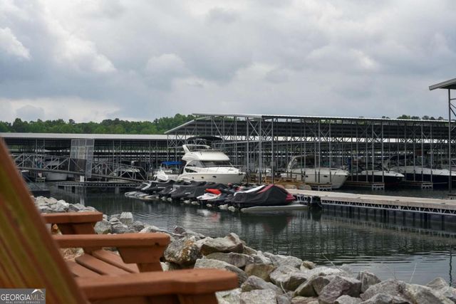 6616 Splashwater Drive, Flowery Branch, GA 30542