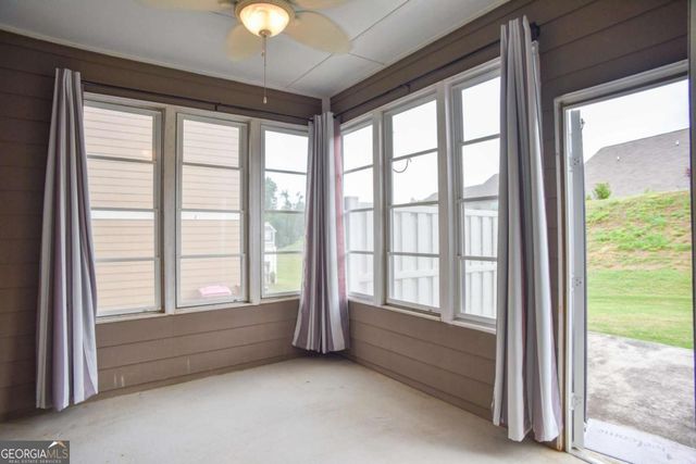 6616 Splashwater Drive, Flowery Branch, GA 30542