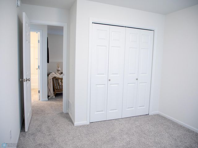 6725 Meadow View Drive S, Fargo, ND 58104