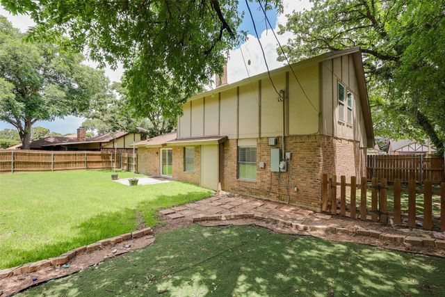 3906 San Luis Court, Arlington, TX 76016