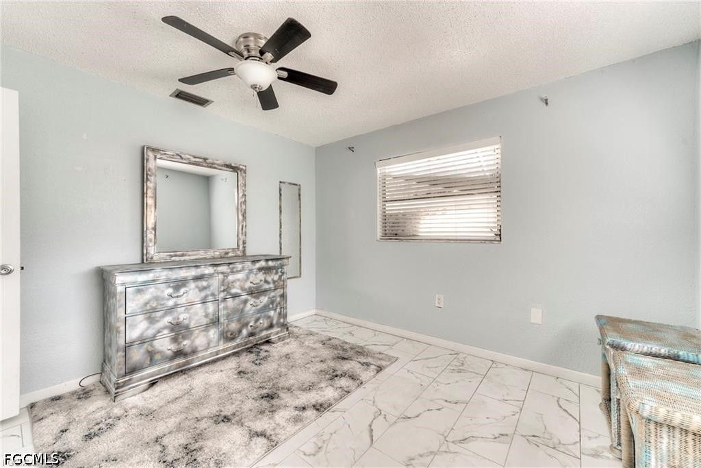 Image 11 of property listing at 5227 Coronado PKWY 1, Cape Coral, FL 33904
