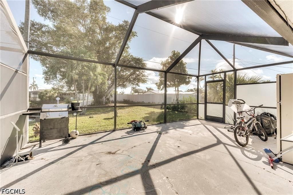 Image 21 of property listing at 5227 Coronado PKWY 1, Cape Coral, FL 33904
