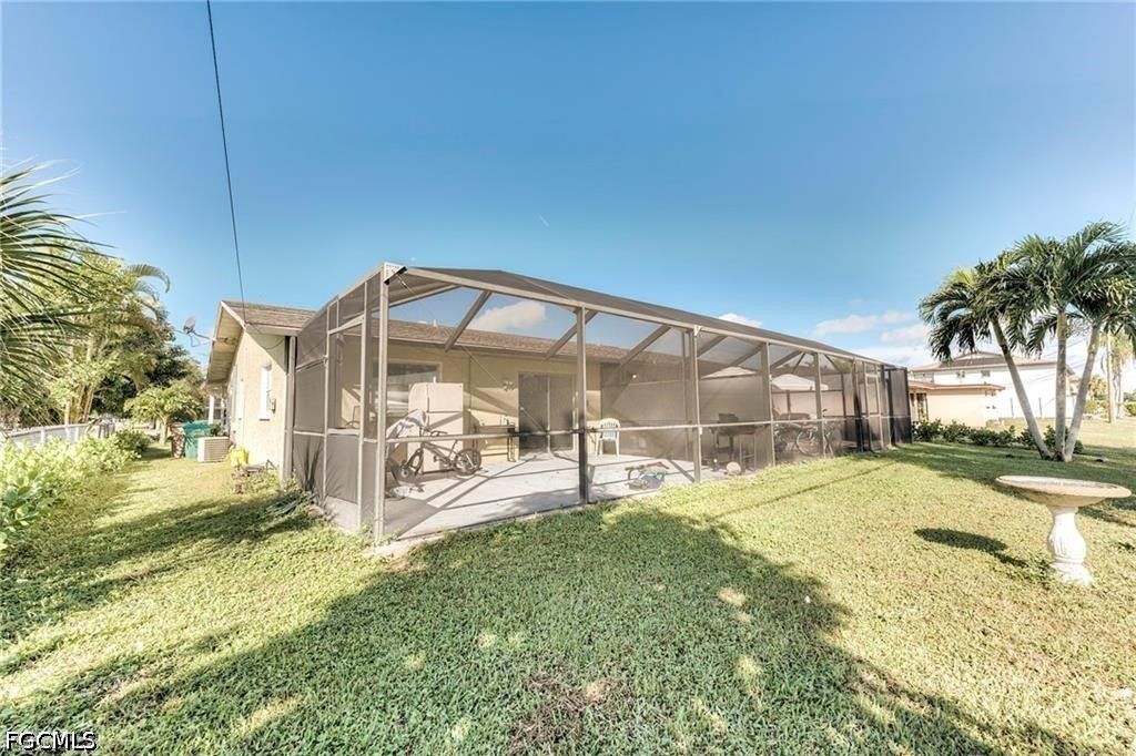 Image 25 of property listing at 5227 Coronado PKWY 1, Cape Coral, FL 33904