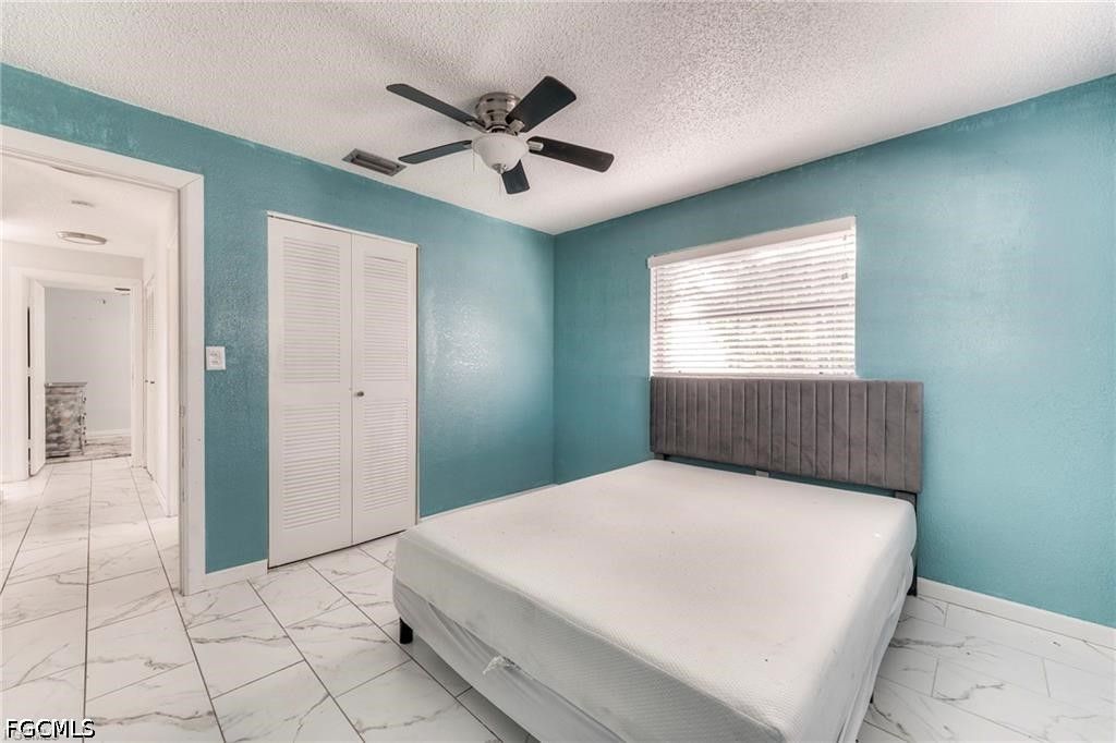 Image 7 of property listing at 5227 Coronado PKWY 1, Cape Coral, FL 33904