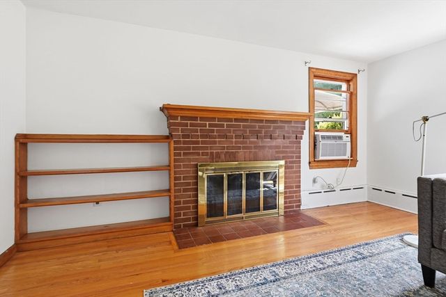 12 Wilbraview Dr, Wilbraham, MA 01095