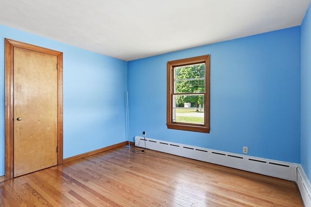 12 Wilbraview Dr, Wilbraham, MA 01095