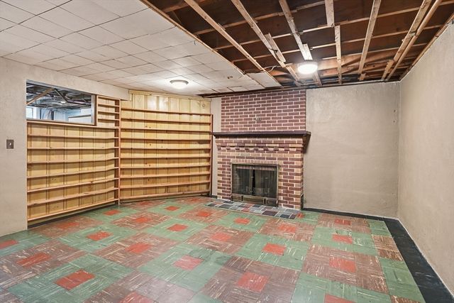 12 Wilbraview Dr, Wilbraham, MA 01095