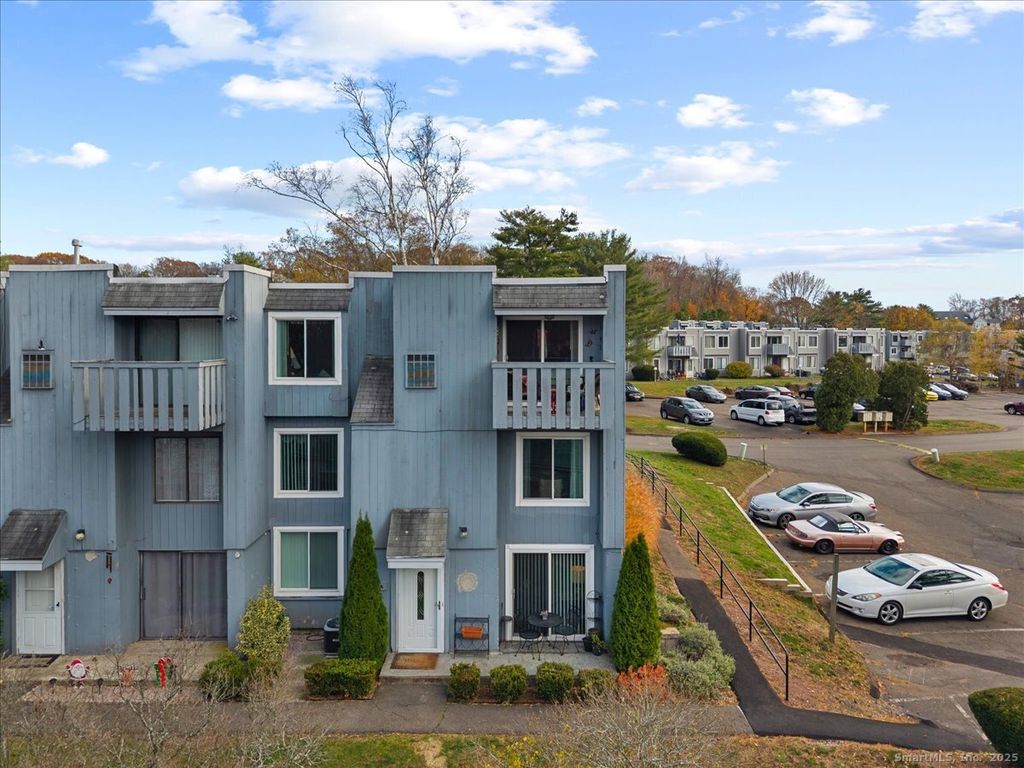 8 Birch Lane A, East Haven, CT 06513