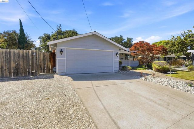 7508 San Sabana Rd, Dublin, CA 94568