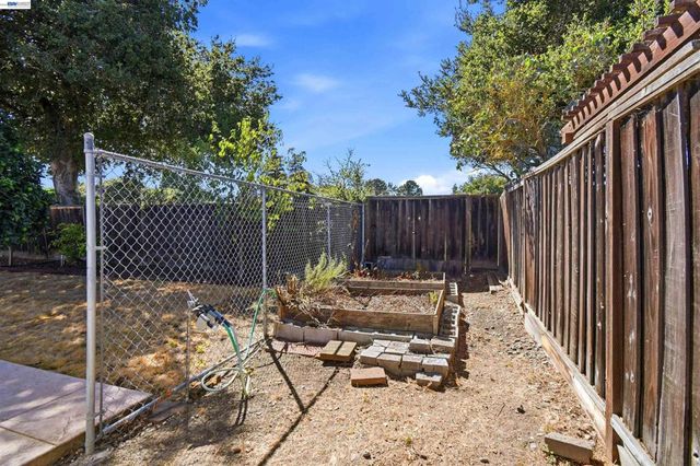 7508 San Sabana Rd, Dublin, CA 94568