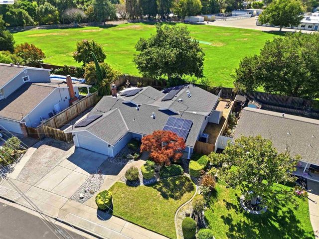 7508 San Sabana Rd, Dublin, CA 94568