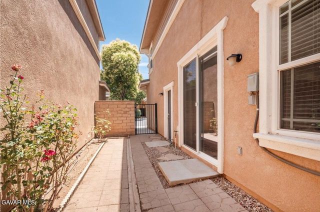 38133 Mendocino Way, Palmdale, CA 93550