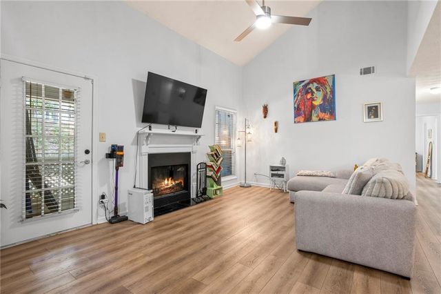 3960 Riverlook Parkway SE 207, Marietta, GA 30067