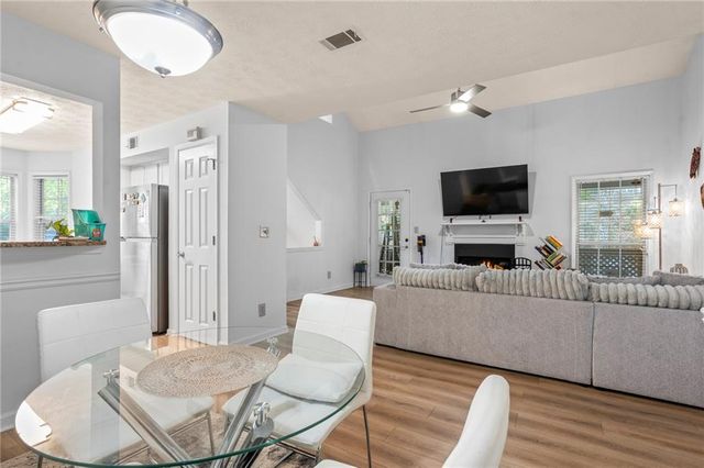 3960 Riverlook Parkway SE 207, Marietta, GA 30067