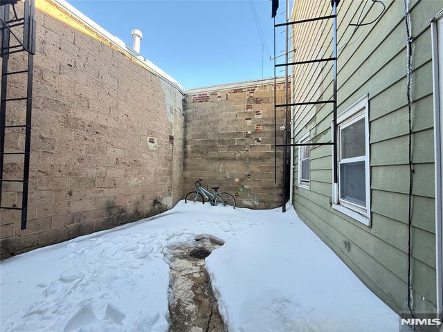 102 Union Street 1B, Newark, NJ 07105