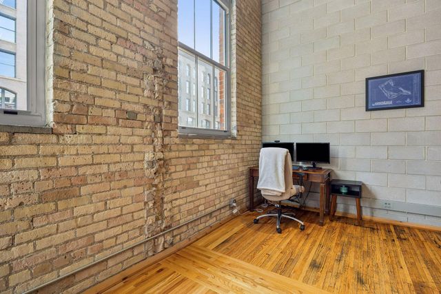 801 Washington Avenue N 220, Minneapolis, MN 55401