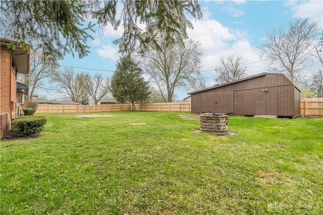 7201 Mckenna Place, Englewood, OH 45322