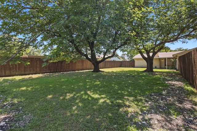 8 Green View Circle, Richardson, TX 75081