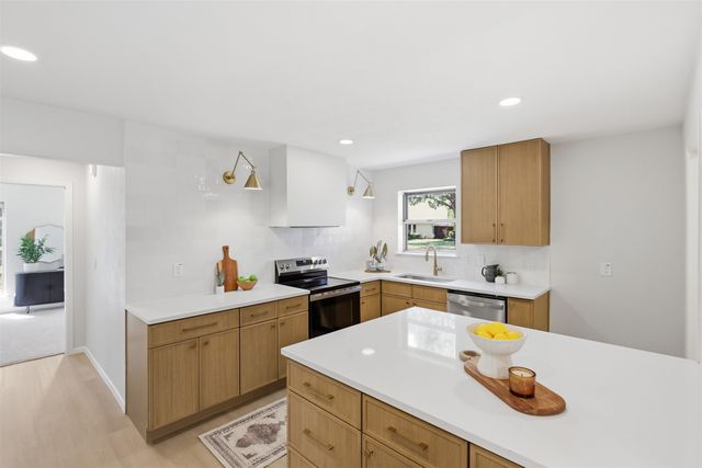 8 Green View Circle, Richardson, TX 75081
