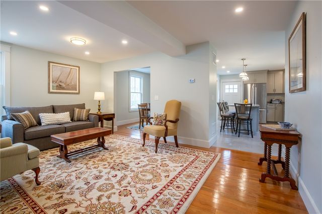 5 Gillies Court, Newport, RI 02840
