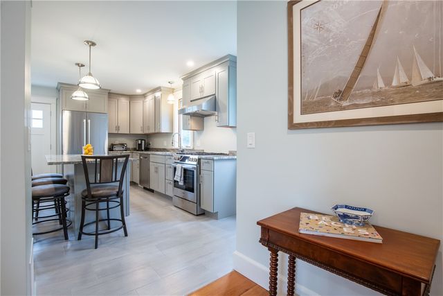 5 Gillies Court, Newport, RI 02840