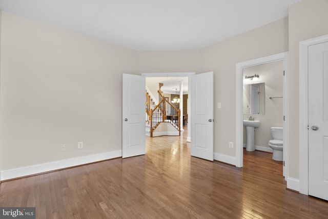 9712 CENTENNIAL MEADOWS LN, Ellicott City, MD 21042