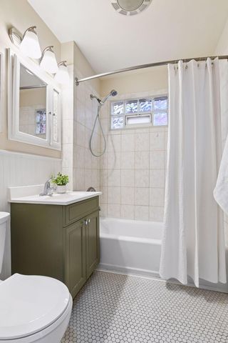 4533 Washburn Avenue S, Minneapolis, MN 55410