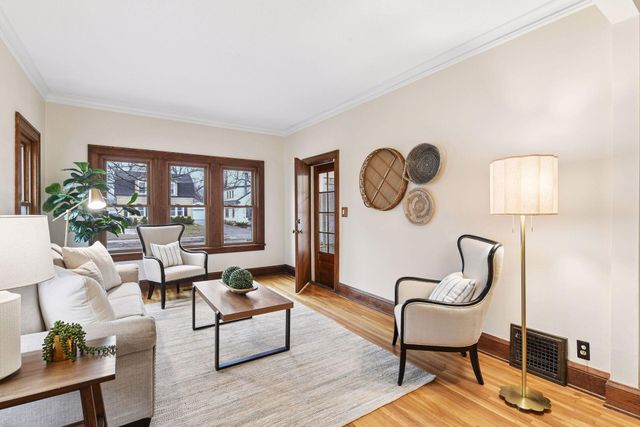 4533 Washburn Avenue S, Minneapolis, MN 55410