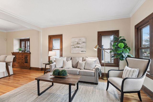 4533 Washburn Avenue S, Minneapolis, MN 55410