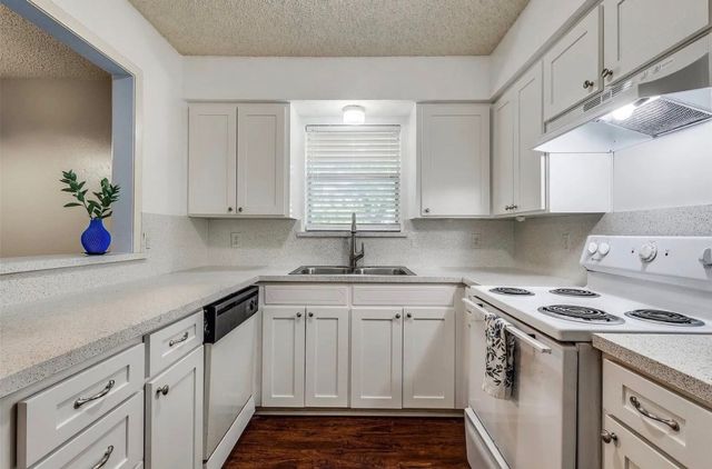 627 Texas Street, Denton, TX 76209