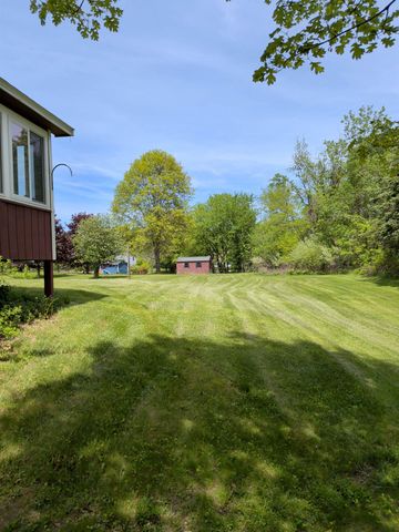 39 Old Auburn Road, Derry, NH 03038