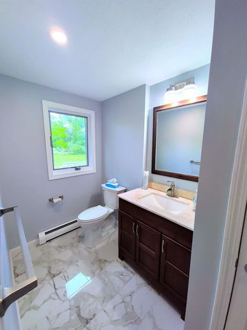 39 Old Auburn Road, Derry, NH 03038