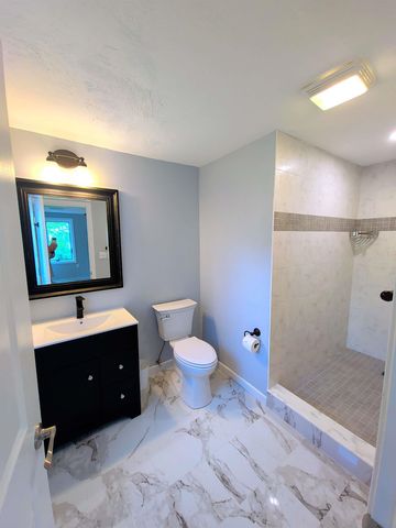 39 Old Auburn Road, Derry, NH 03038