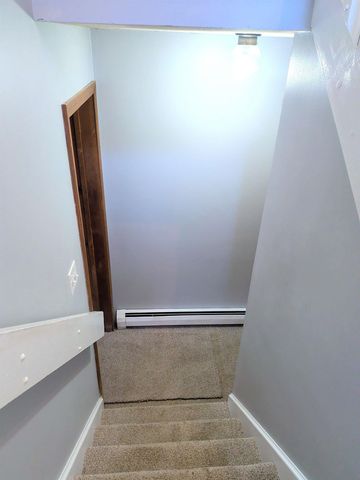 39 Old Auburn Road, Derry, NH 03038