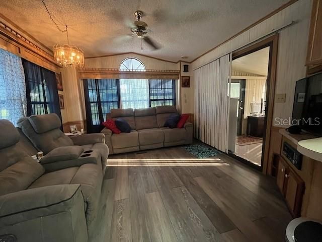 70 FAIRVIEW DRIVE S, Haines City, FL 33844