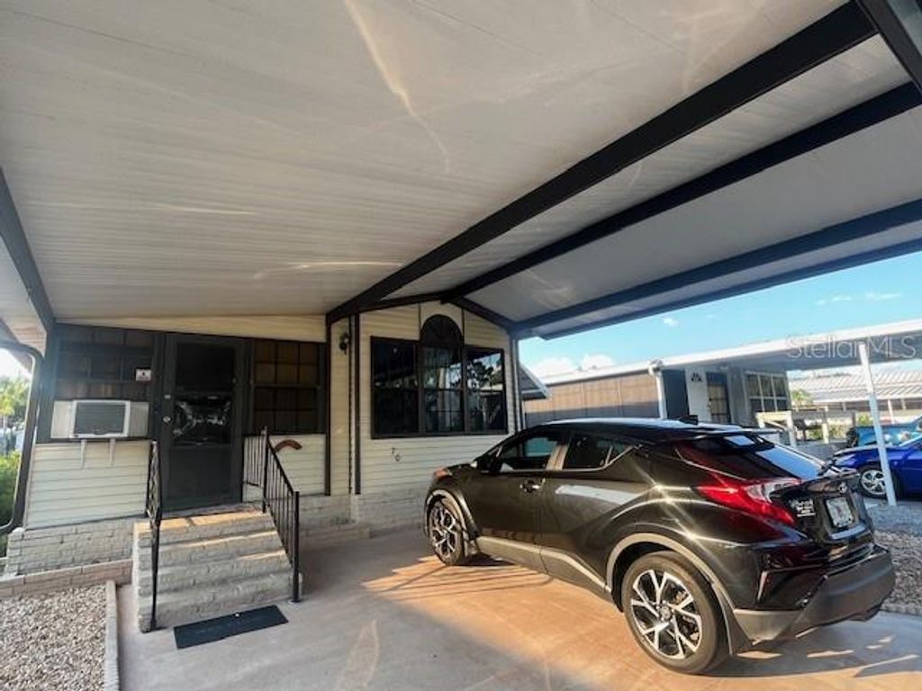 70 FAIRVIEW DRIVE S, Haines City, FL 33844