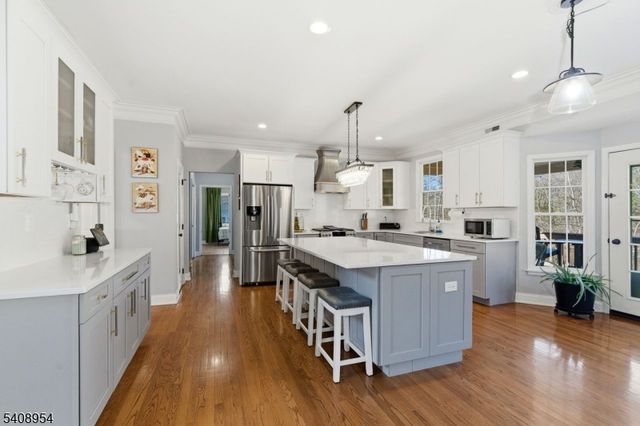 26 Fox Hollow Way, Green Twp., NJ 07821