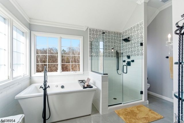 26 Fox Hollow Way, Green Twp., NJ 07821