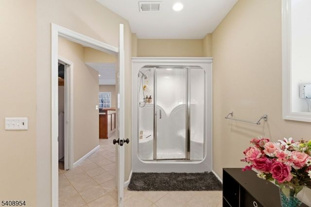 26 Fox Hollow Way, Green Twp., NJ 07821