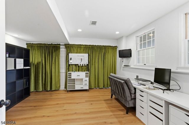 26 Fox Hollow Way, Green Twp., NJ 07821