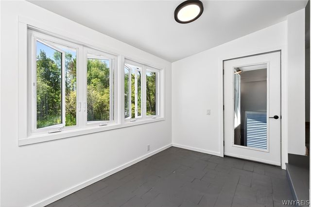 4076 North Freeman Road, Orchard Park, NY 14127