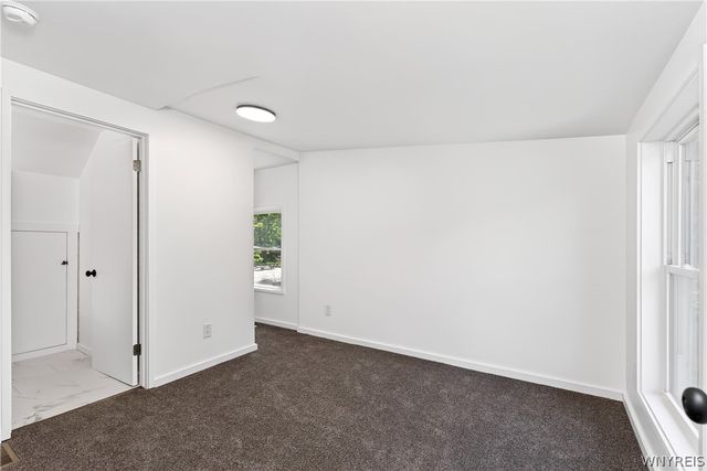 4076 North Freeman Road, Orchard Park, NY 14127