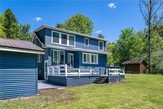 4076 North Freeman Road, Orchard Park, NY 14127