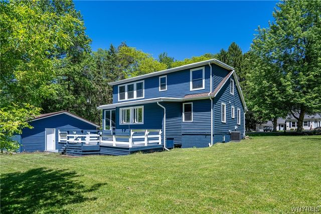 4076 North Freeman Road, Orchard Park, NY 14127