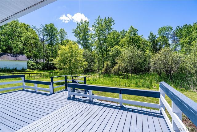 4076 North Freeman Road, Orchard Park, NY 14127